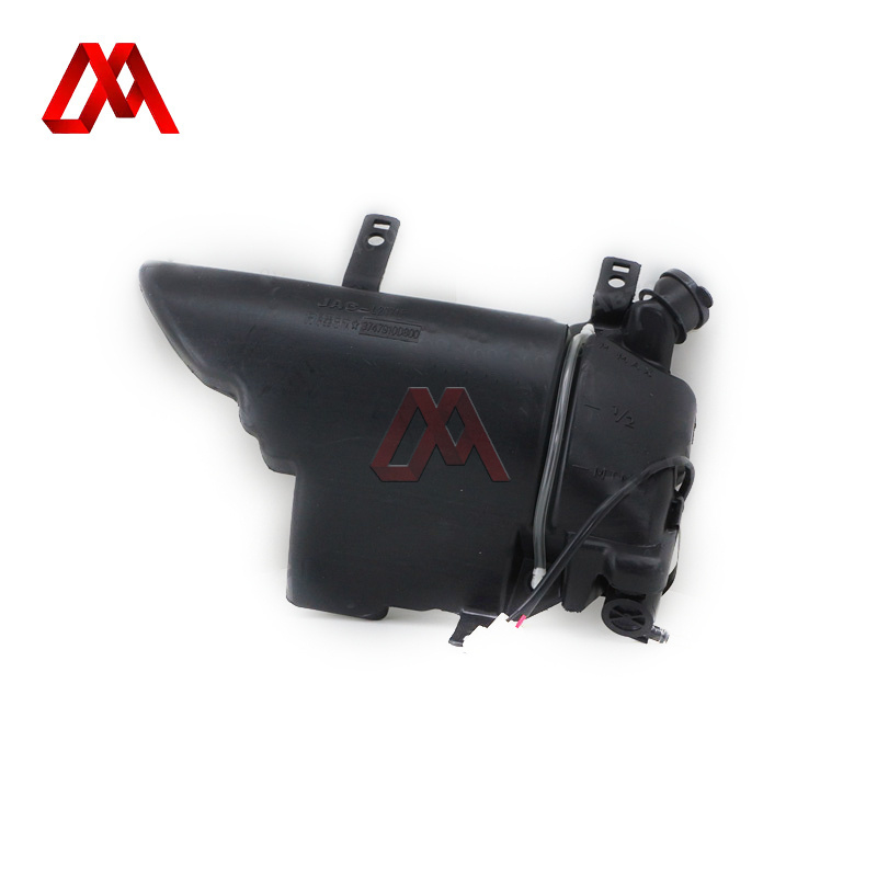 IZUMI  Auto Parts Washer Reservoir Tank For ISUZU ELF NQR Replacement  8-97855-066-6